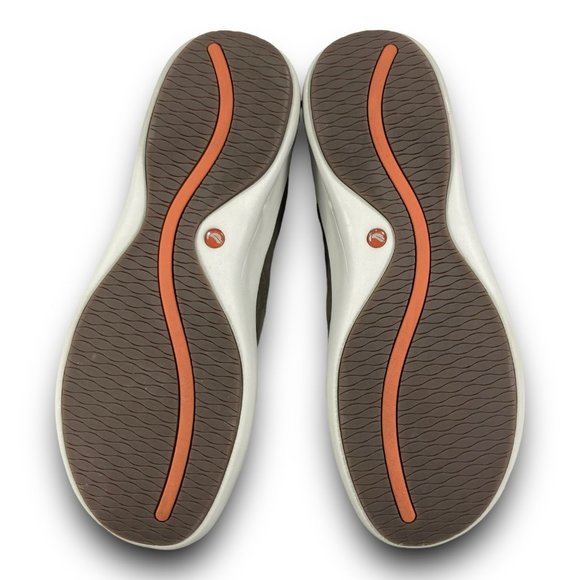 Clarks Unstructured Un Loop 2 Walk Sneakers 26144761 4055 Slip On Brown Women 8M - Picture 8 of 9